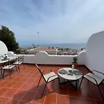Stunning Penthouse With Sea Views,Solarium,Pool & Parking