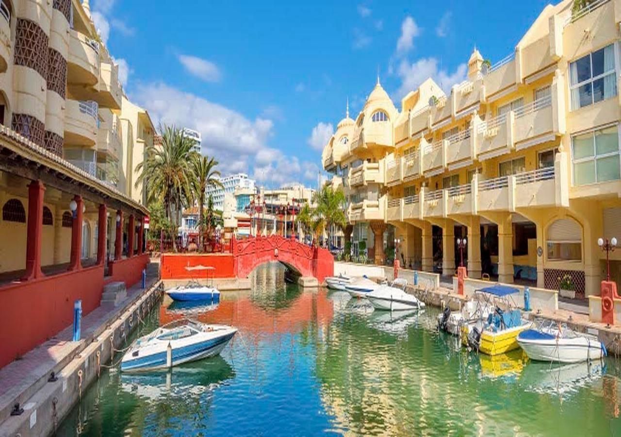 Stunning Penthouse With Sea Views,solarium,pool & Parking