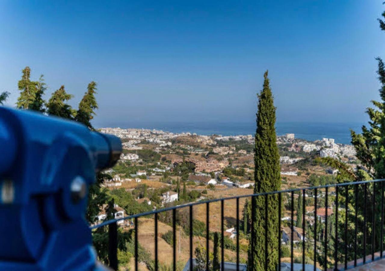 Apartment Stunning Penthouse With Sea Views,solarium,pool & Parking *