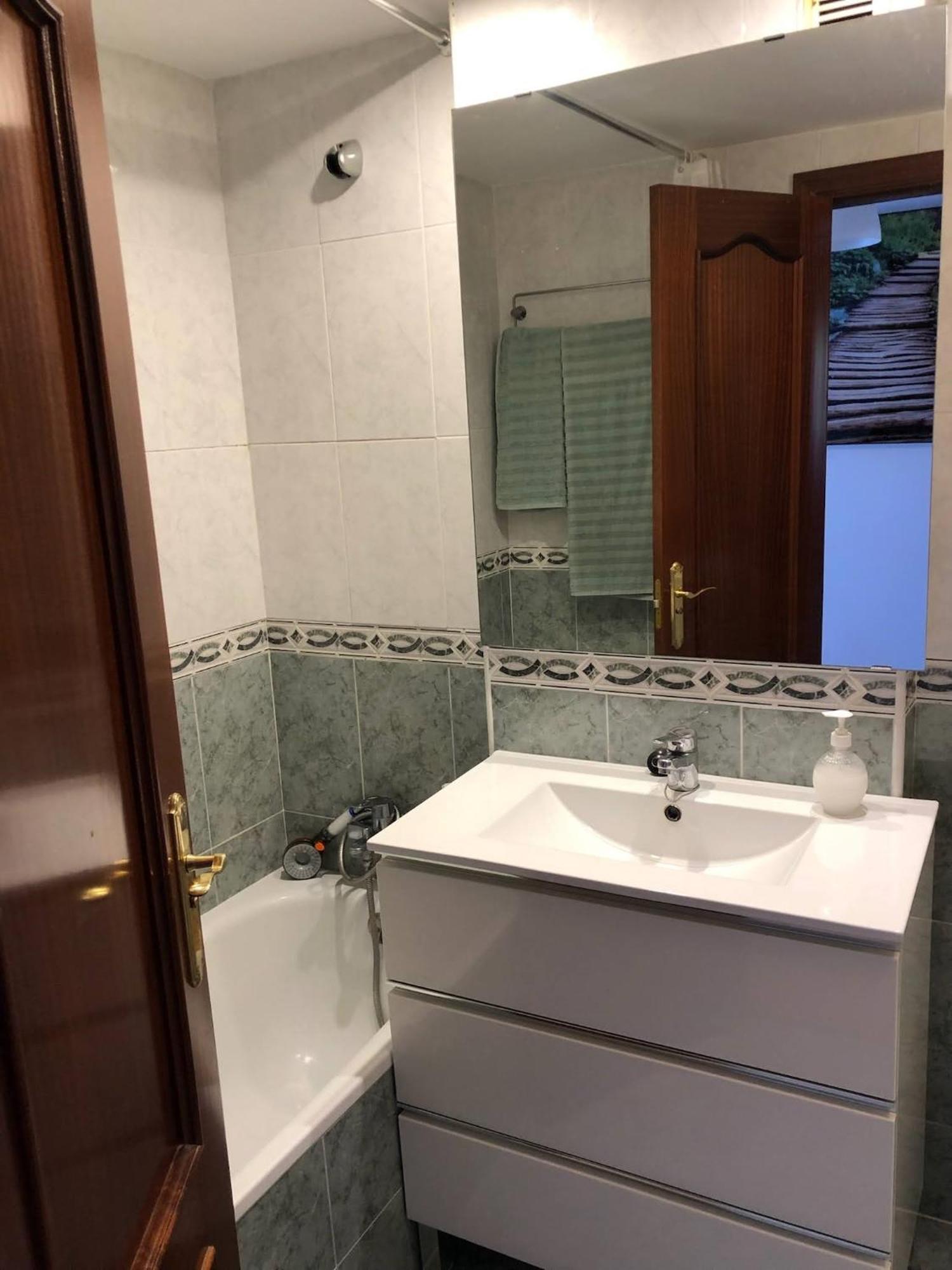 Stunning Penthouse With Sea Views,solarium,pool & Parking