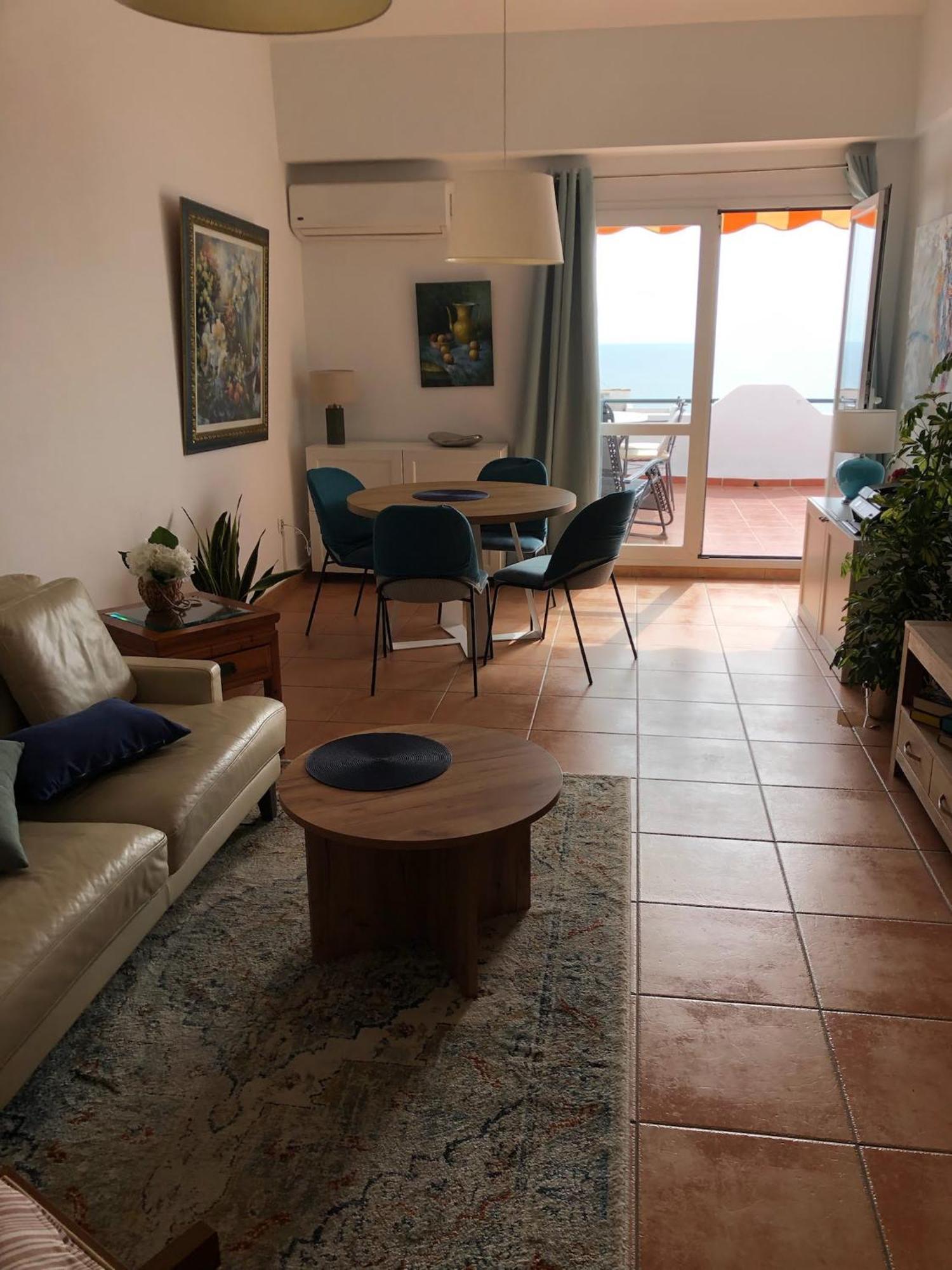 Apartment Stunning Penthouse With Sea Views,solarium,pool & Parking Benalmadena