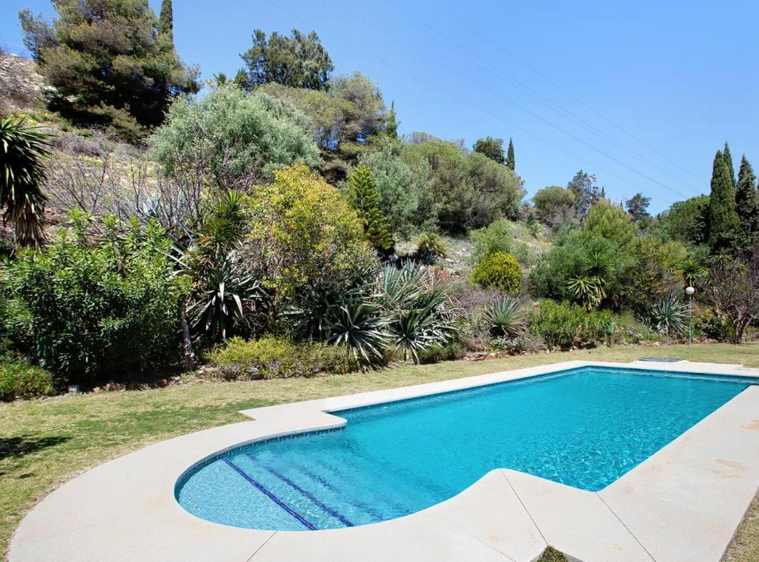 Stunning Penthouse With Sea Views,solarium,pool & Parking Apartment *