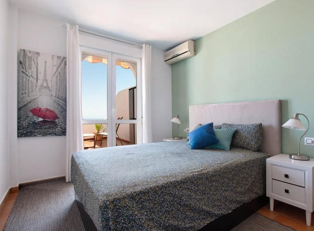 Stunning Penthouse With Sea Views,solarium,pool & Parking Apartment Benalmadena